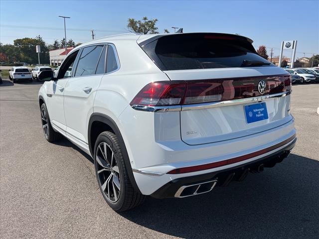 new 2025 Volkswagen Atlas Cross Sport car, priced at $51,221