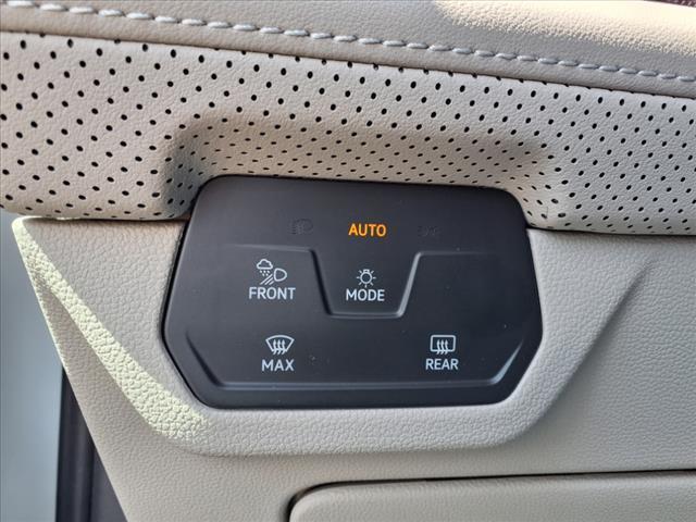 new 2025 Volkswagen Atlas car, priced at $52,058