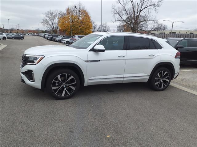 new 2024 Volkswagen Atlas Cross Sport car, priced at $51,121