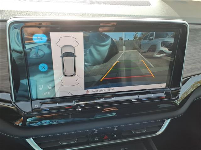 new 2026 Volkswagen Atlas car, priced at $48,914