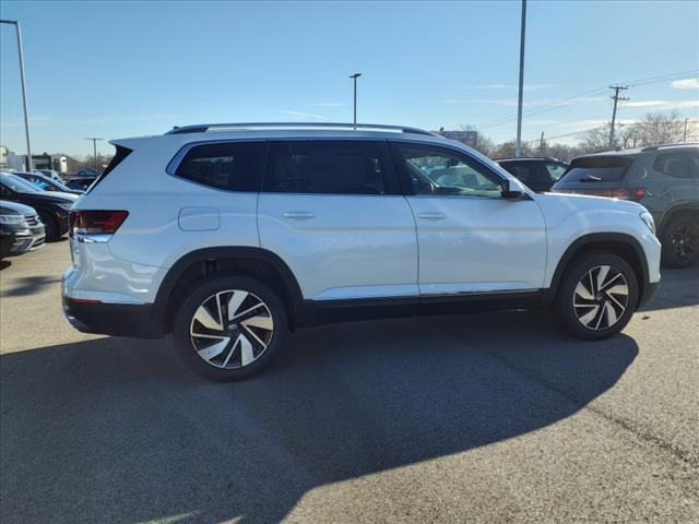 new 2025 Volkswagen Atlas car, priced at $46,121