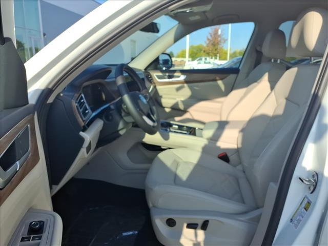 new 2026 Volkswagen Atlas car, priced at $45,114