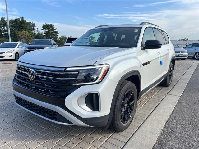 new 2024 Volkswagen Atlas car, priced at $45,911