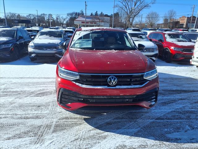 new 2024 Volkswagen Tiguan car, priced at $34,914