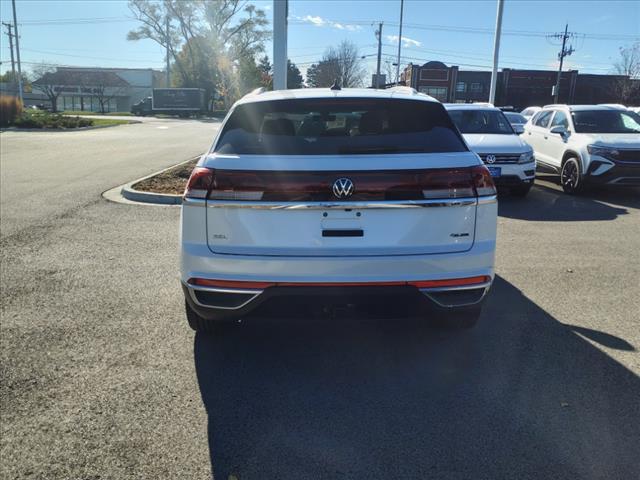 new 2025 Volkswagen Atlas Cross Sport car, priced at $46,621