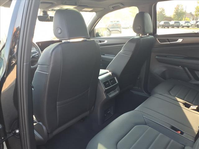 new 2026 Volkswagen Atlas Cross Sport car, priced at $49,904