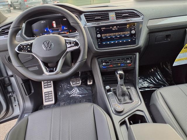 new 2024 Volkswagen Tiguan car, priced at $33,912