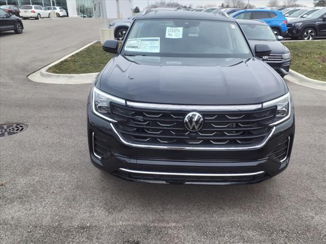 new 2025 Volkswagen Atlas car, priced at $51,921