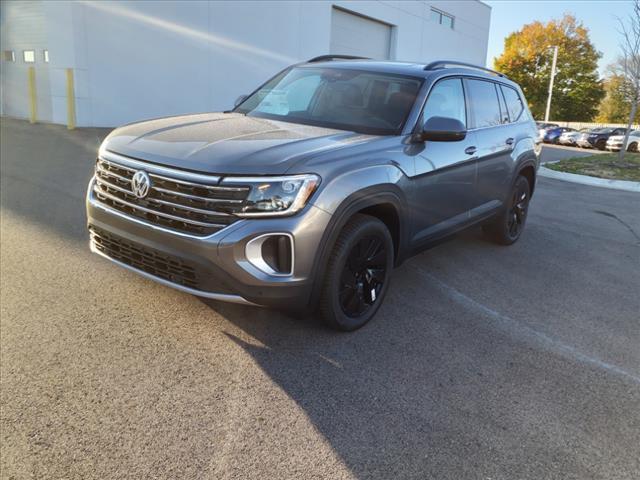 new 2025 Volkswagen Atlas car, priced at $44,221