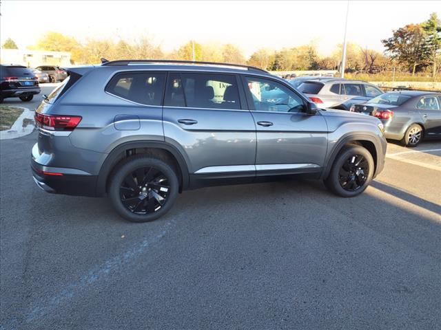 new 2025 Volkswagen Atlas car, priced at $44,221