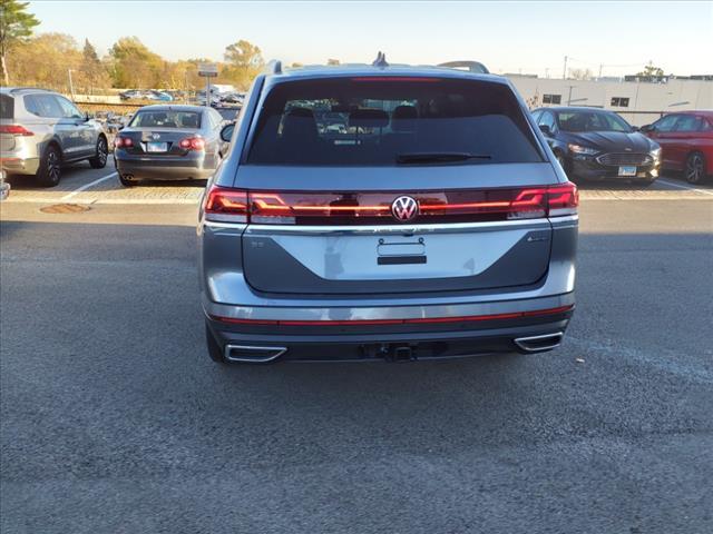 new 2025 Volkswagen Atlas car, priced at $44,221