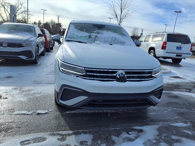 new 2024 Volkswagen Tiguan car, priced at $30,614