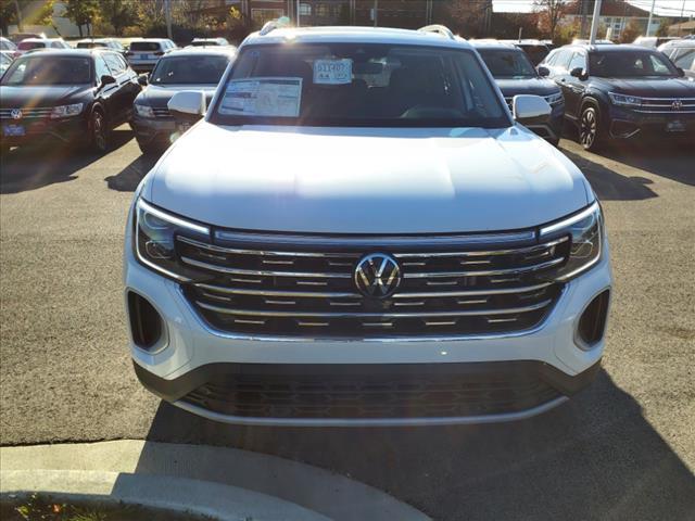 new 2025 Volkswagen Atlas car, priced at $47,921