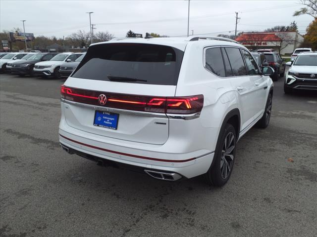 new 2024 Volkswagen Atlas car, priced at $49,921