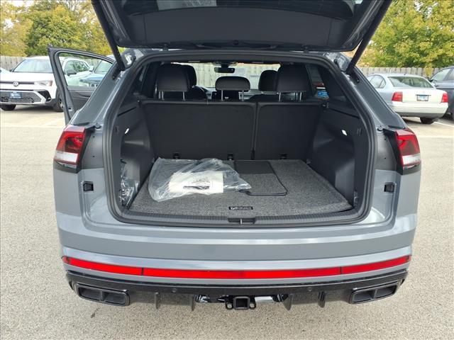 new 2026 Volkswagen Atlas Cross Sport car, priced at $50,504