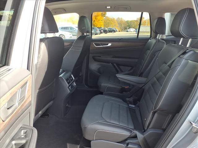 new 2026 Volkswagen Atlas car, priced at $49,214