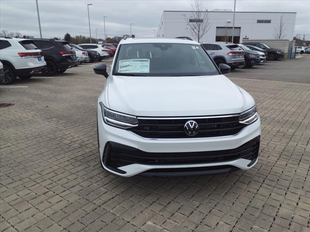 new 2024 Volkswagen Tiguan car, priced at $33,312