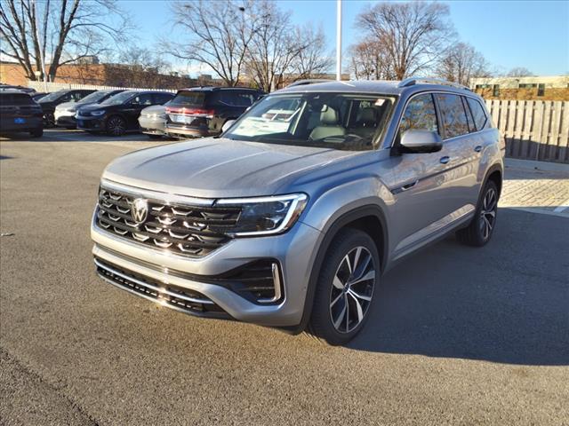 new 2025 Volkswagen Atlas car, priced at $52,421