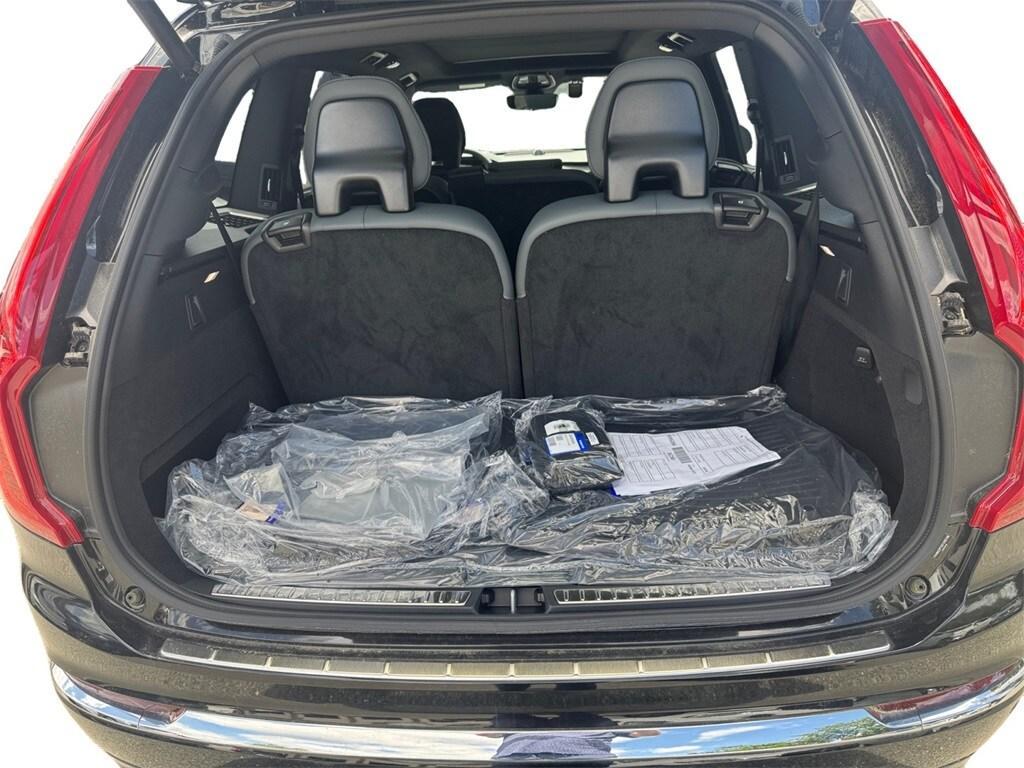 new 2025 Volvo XC90 car, priced at $79,095