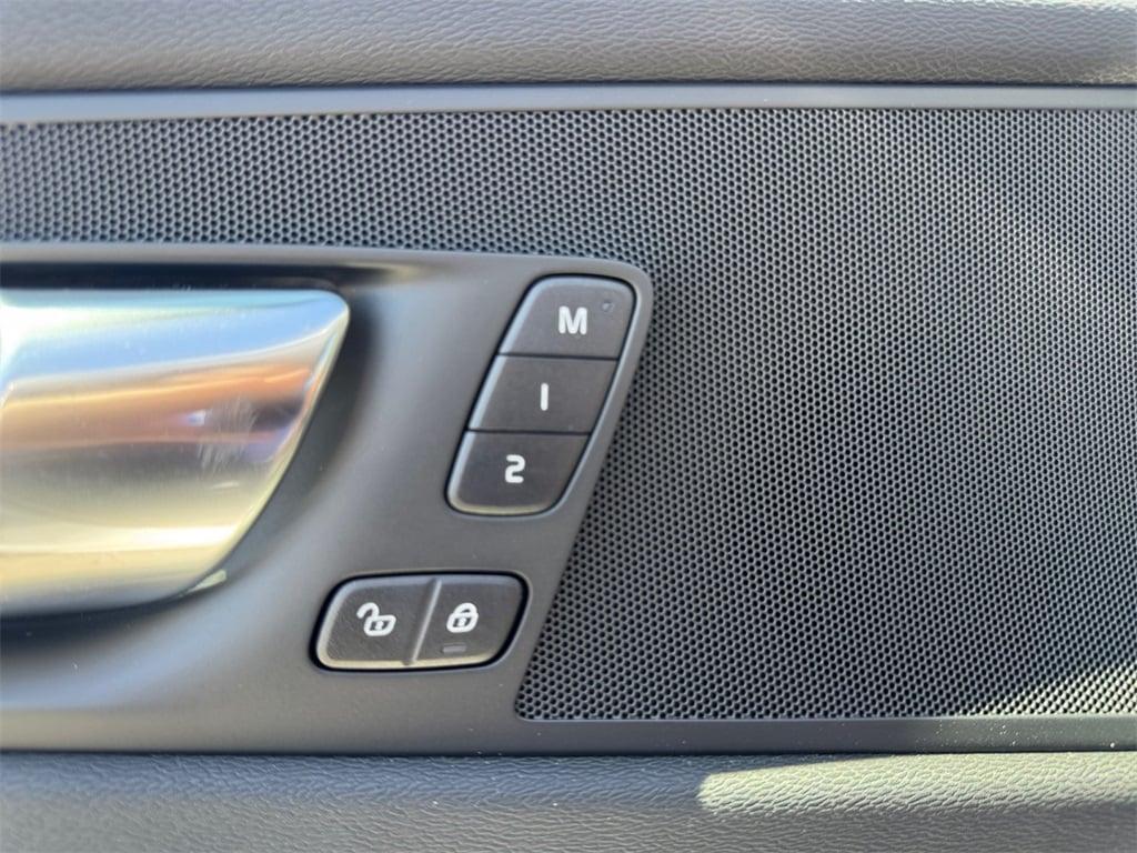 new 2025 Volvo XC60 Plug-In Hybrid car, priced at $65,810