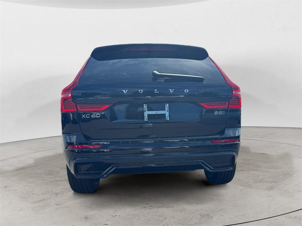new 2025 Volvo XC60 car, priced at $63,194