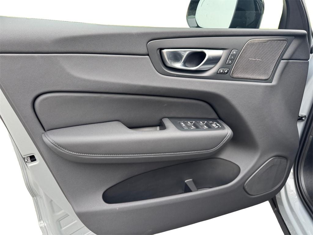 new 2026 Volvo XC60 car, priced at $65,299