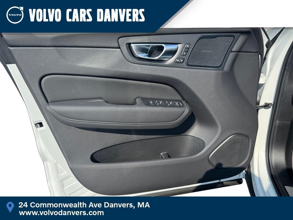 new 2026 Volvo XC60 car, priced at $58,909