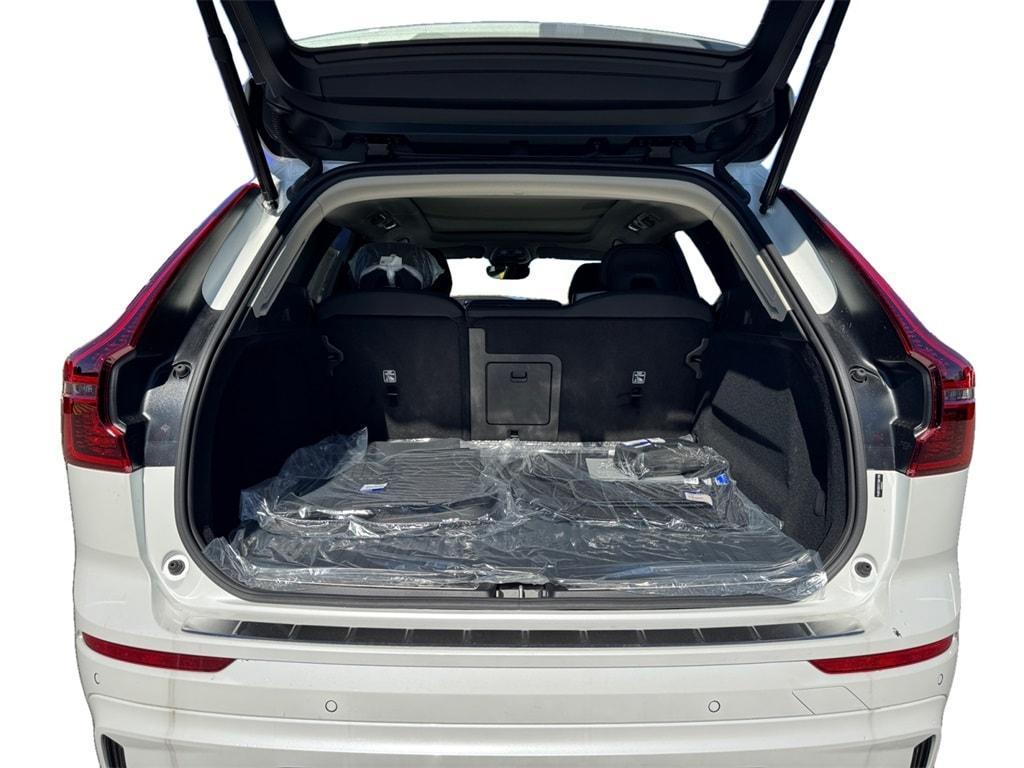 new 2026 Volvo XC60 car, priced at $58,909