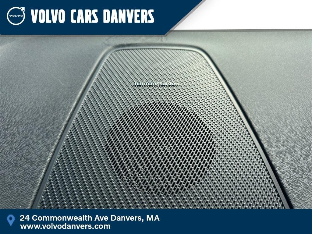 new 2026 Volvo XC60 car, priced at $58,909