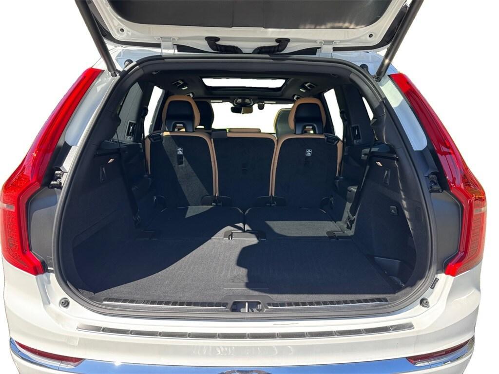 new 2025 Volvo XC90 car, priced at $73,260