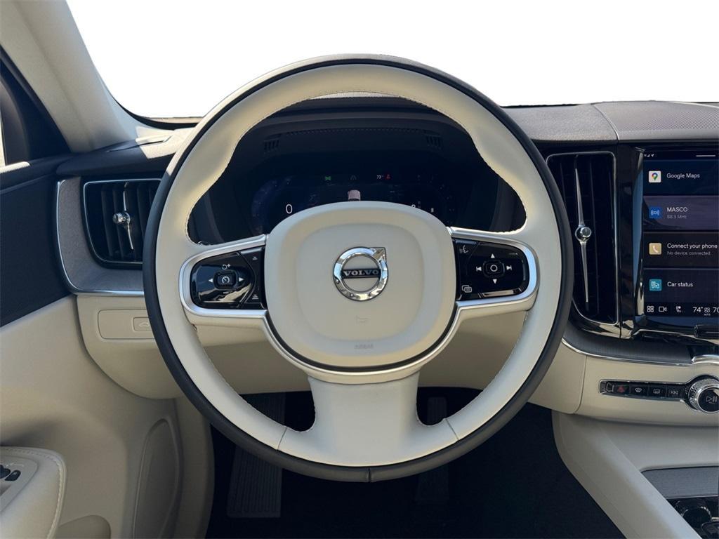 new 2025 Volvo XC60 car