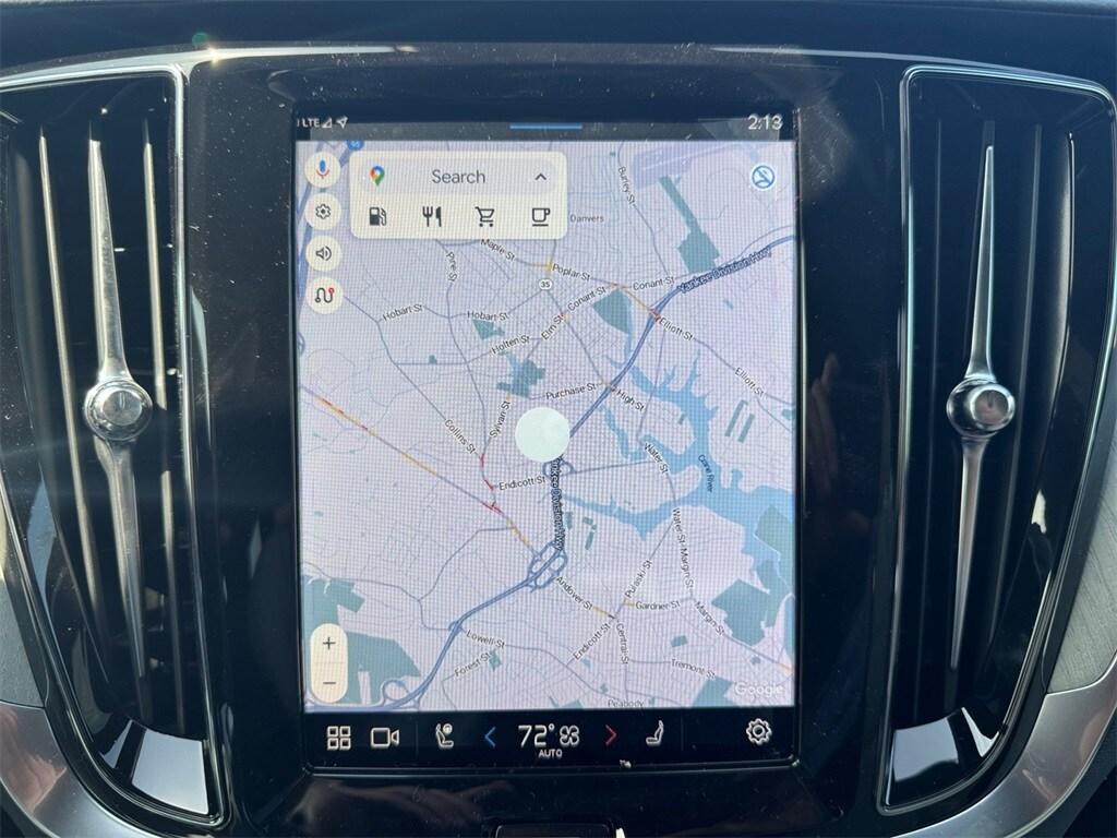 new 2025 Volvo V60 Cross Country car