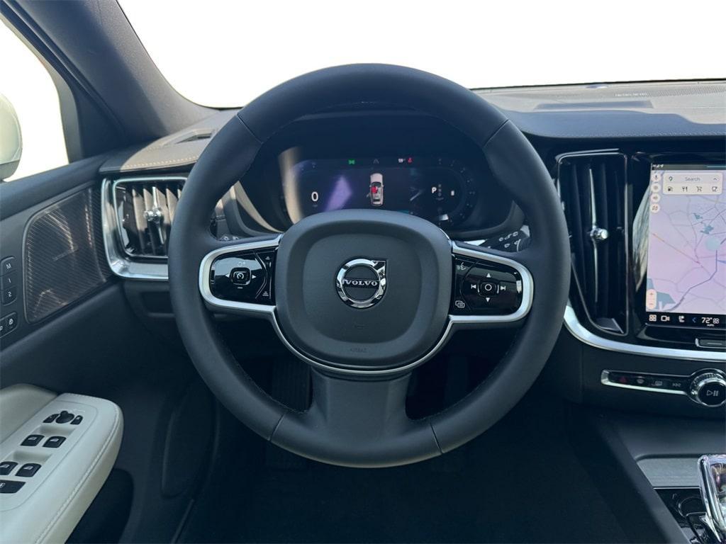 new 2025 Volvo V60 Cross Country car