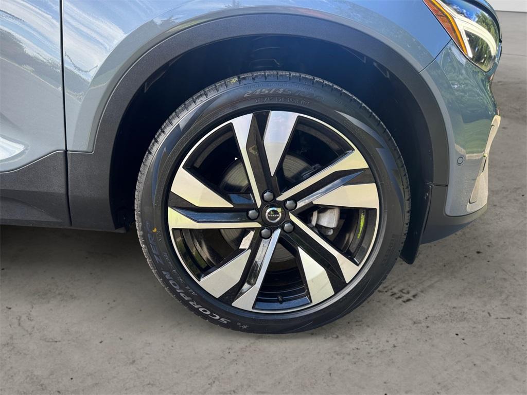 used 2023 Volvo XC40 car, priced at $34,527