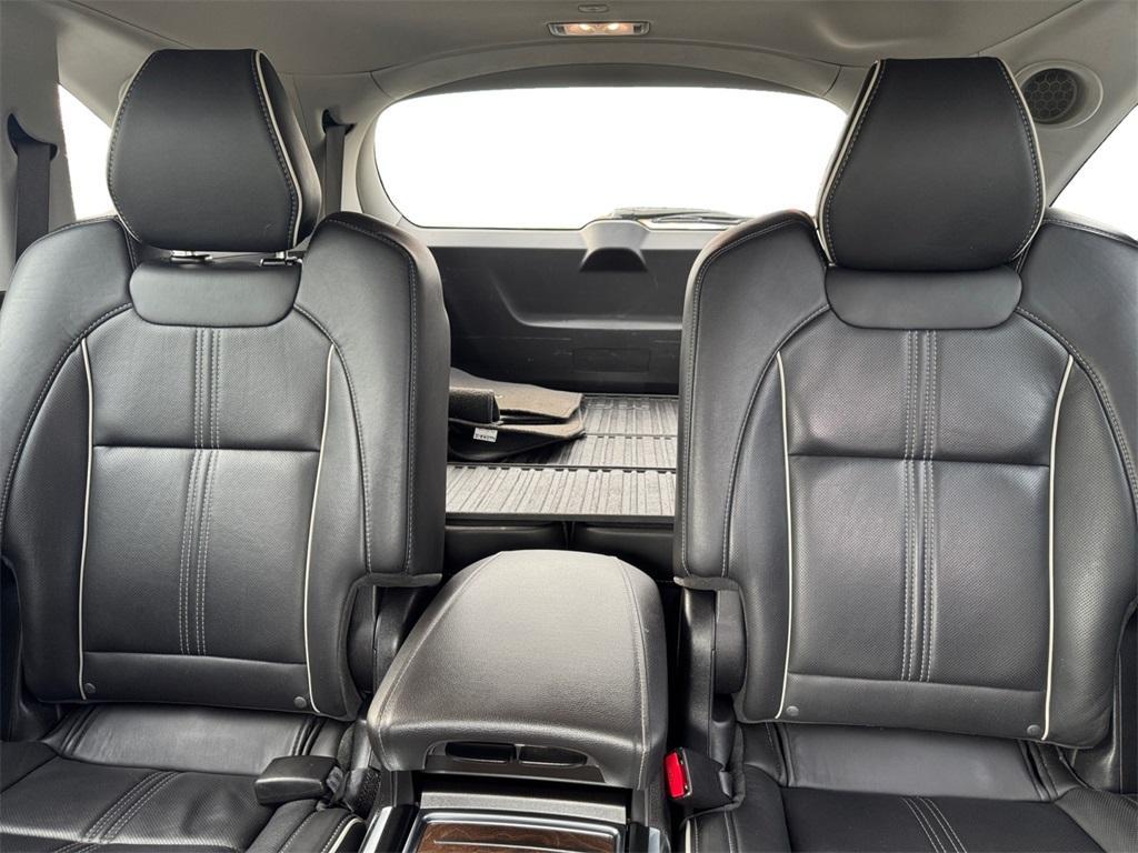 used 2017 Acura MDX car, priced at $20,000