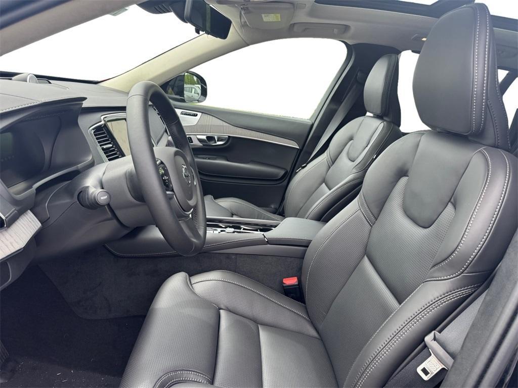 new 2025 Volvo XC90 car, priced at $80,350