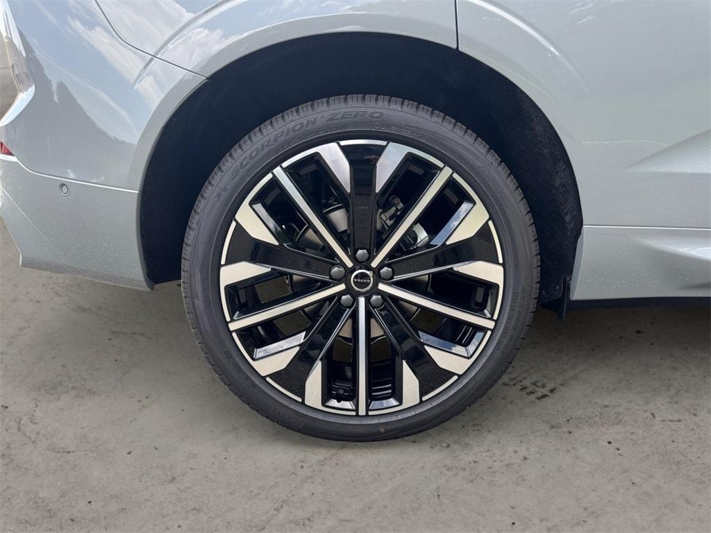 new 2026 Volvo XC60 car, priced at $64,484