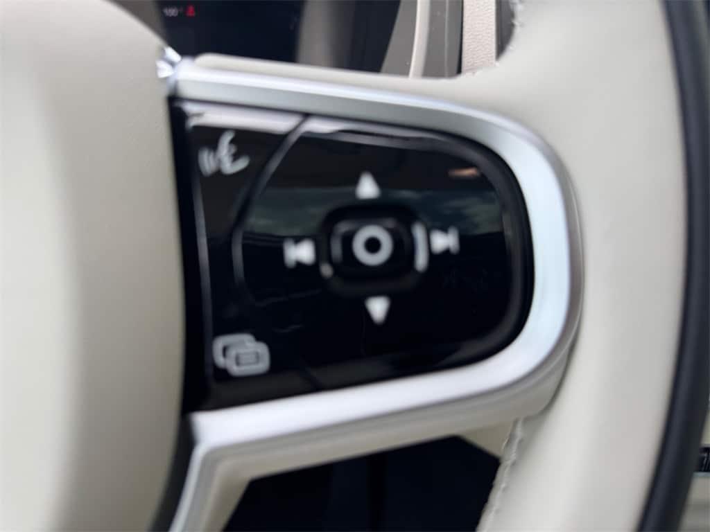 new 2026 Volvo XC60 car, priced at $64,484