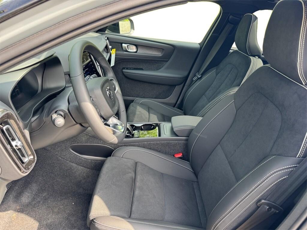 new 2025 Volvo EX40 car, priced at $60,735