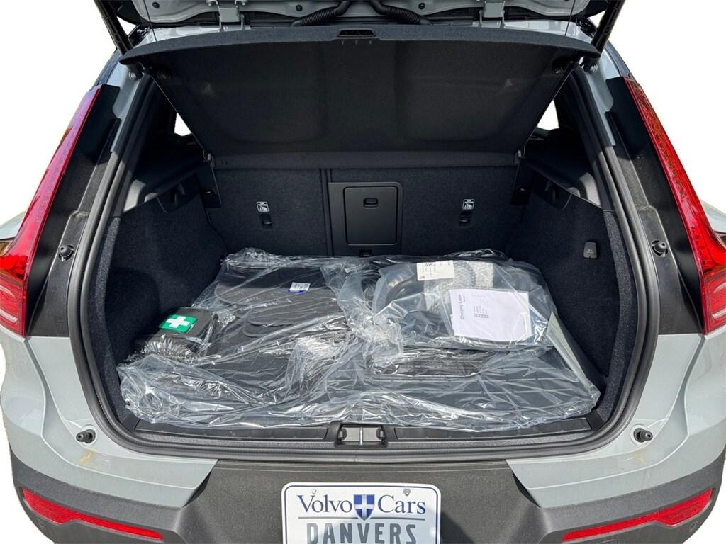 new 2025 Volvo EX40 car, priced at $60,735