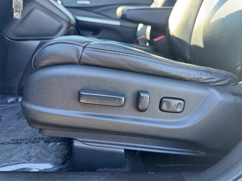 used 2014 Honda CR-V car, priced at $14,650