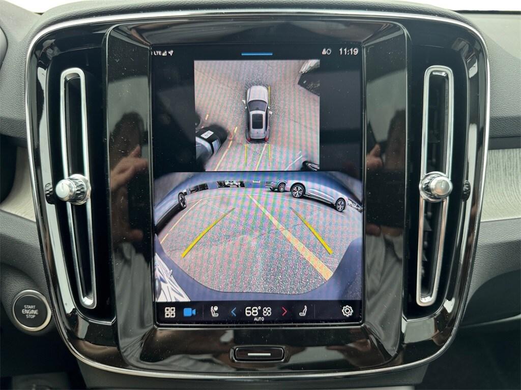 new 2025 Volvo XC40 car, priced at $51,145