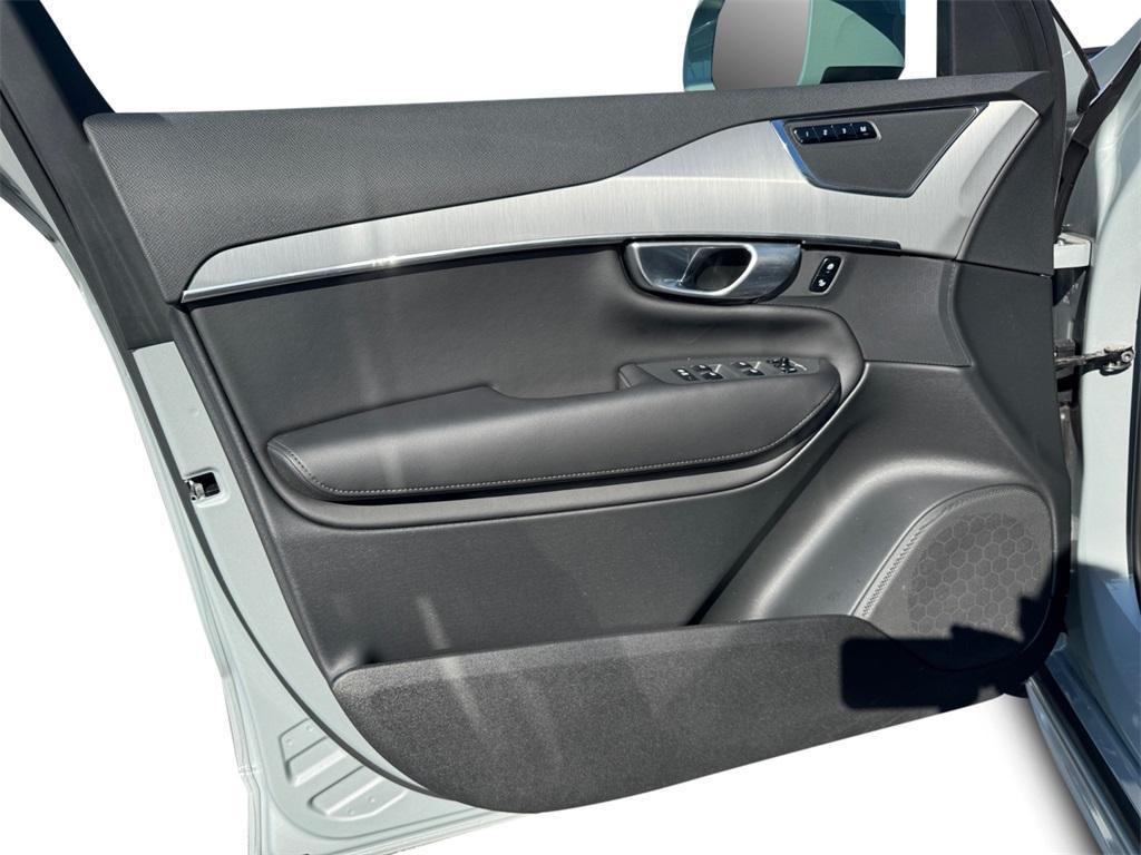 used 2024 Volvo XC90 car, priced at $44,675