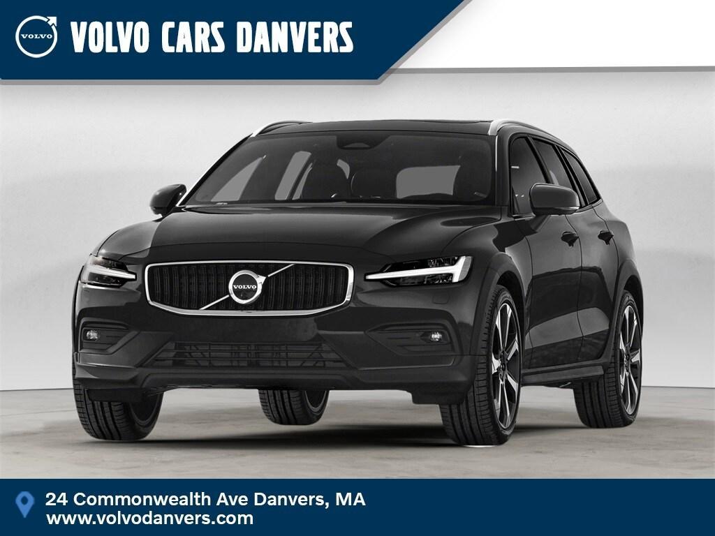 new 2025 Volvo V60 Cross Country car, priced at $58,905