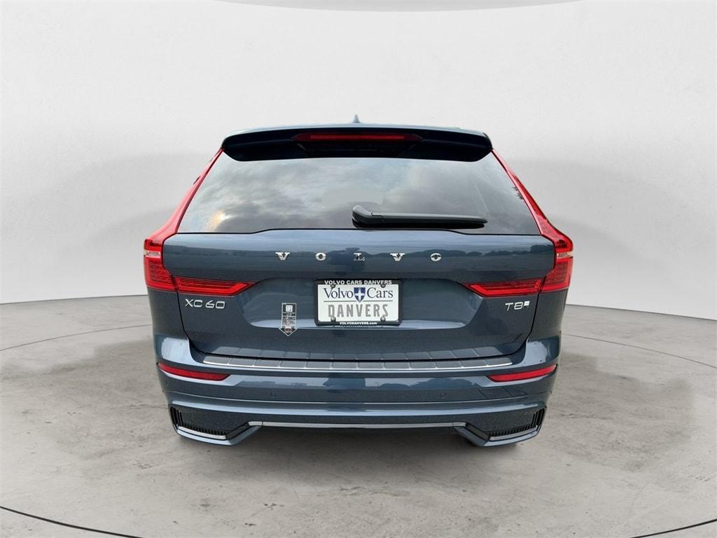 new 2025 Volvo XC60 Plug-In Hybrid car