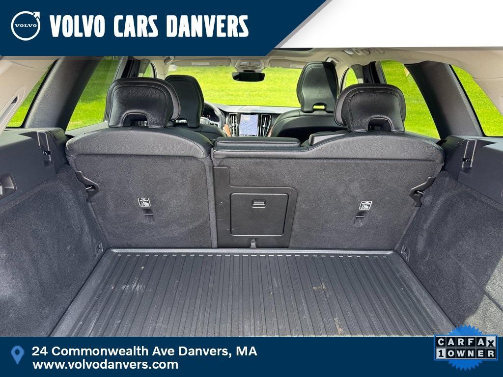 used 2023 Volvo XC60 car, priced at $41,995