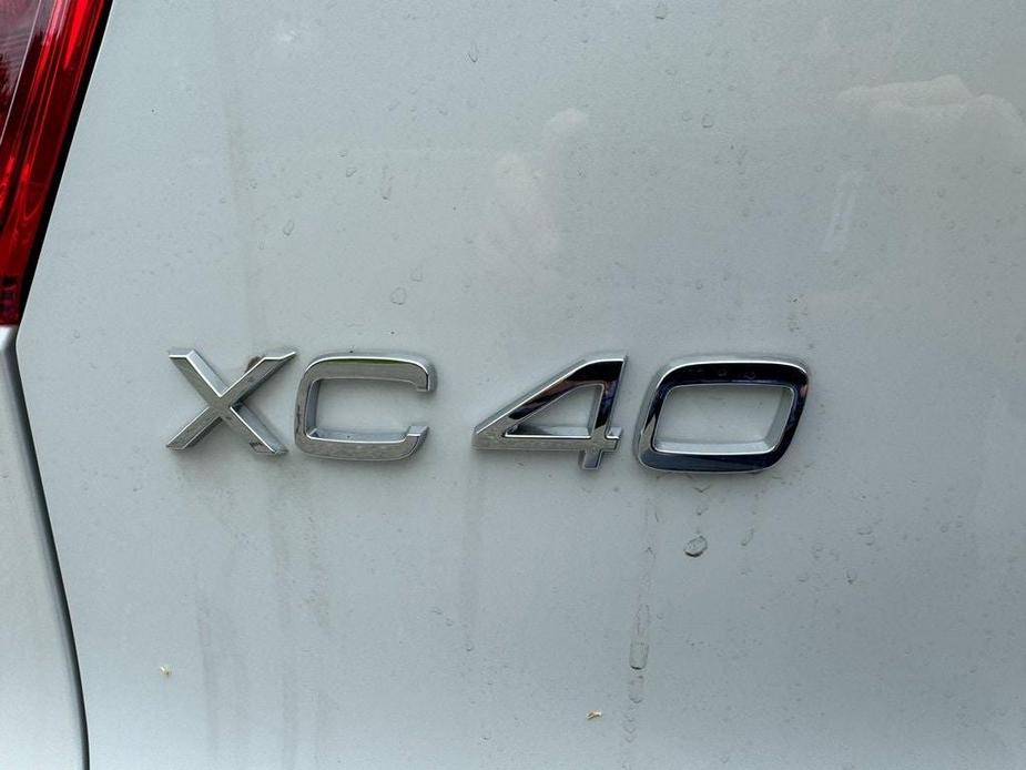 new 2024 Volvo XC40 car