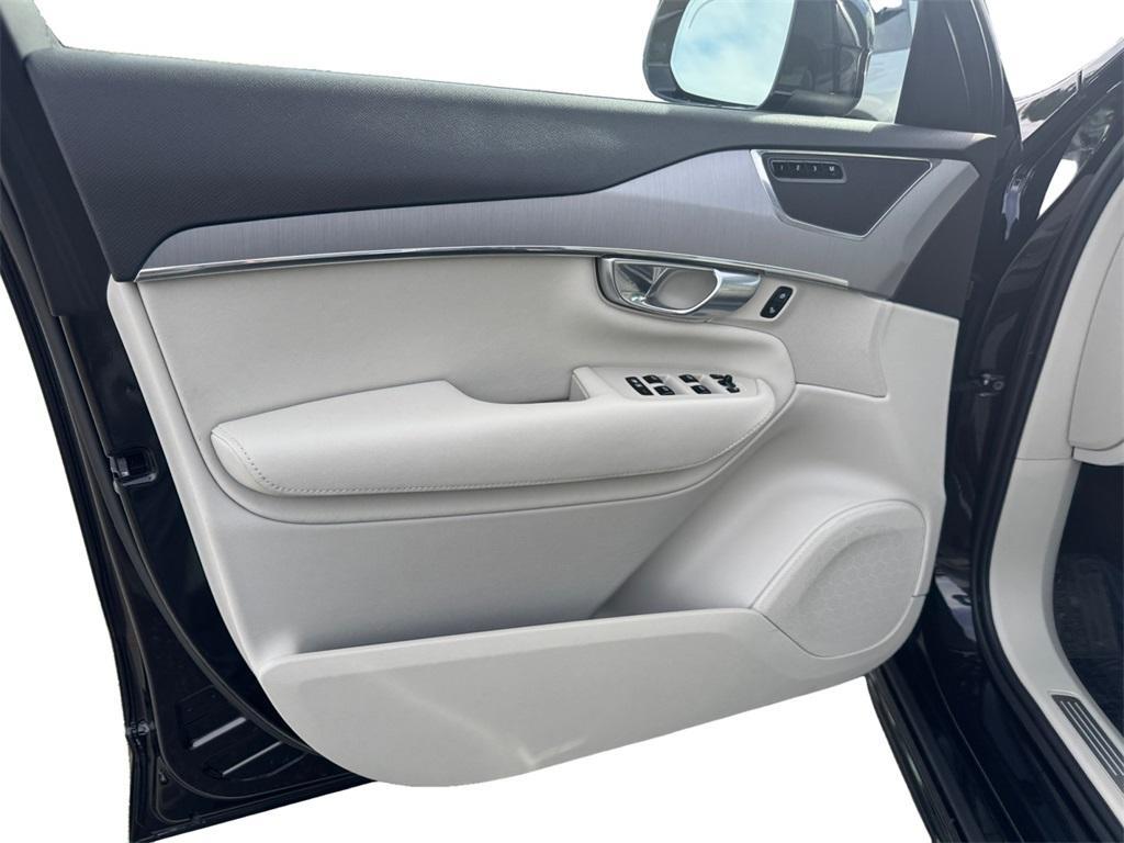 used 2023 Volvo XC90 car, priced at $39,755