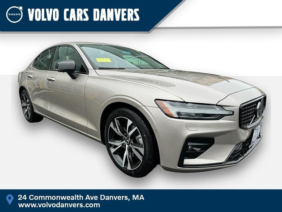 new 2024 Volvo S60 car