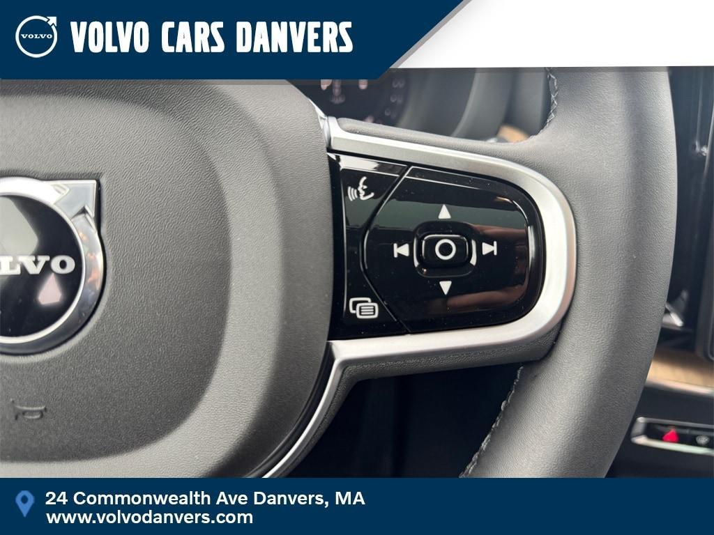 new 2026 Volvo XC60 car, priced at $57,985